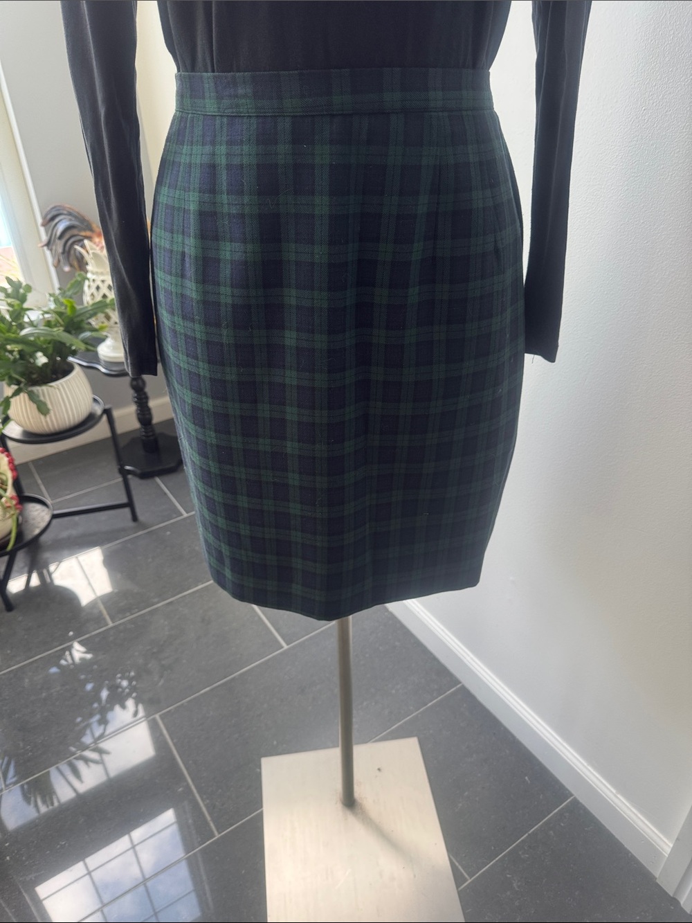 New York Clothing Company Classic Green and Navy Plaid Pencil Skirt